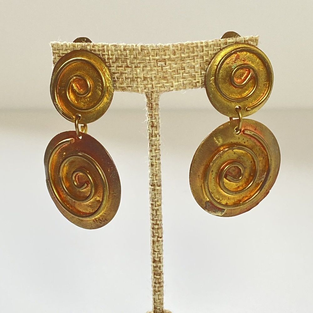Large Artisan Articulated Dangling Round Copper Brass Disk Swirl Clip On Earring - Picture 1 of 10